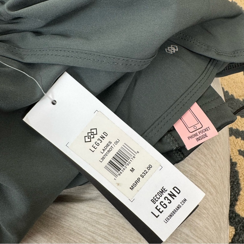 NWT Legend Women's Green Athletic Shorts - Picture 5 of 5